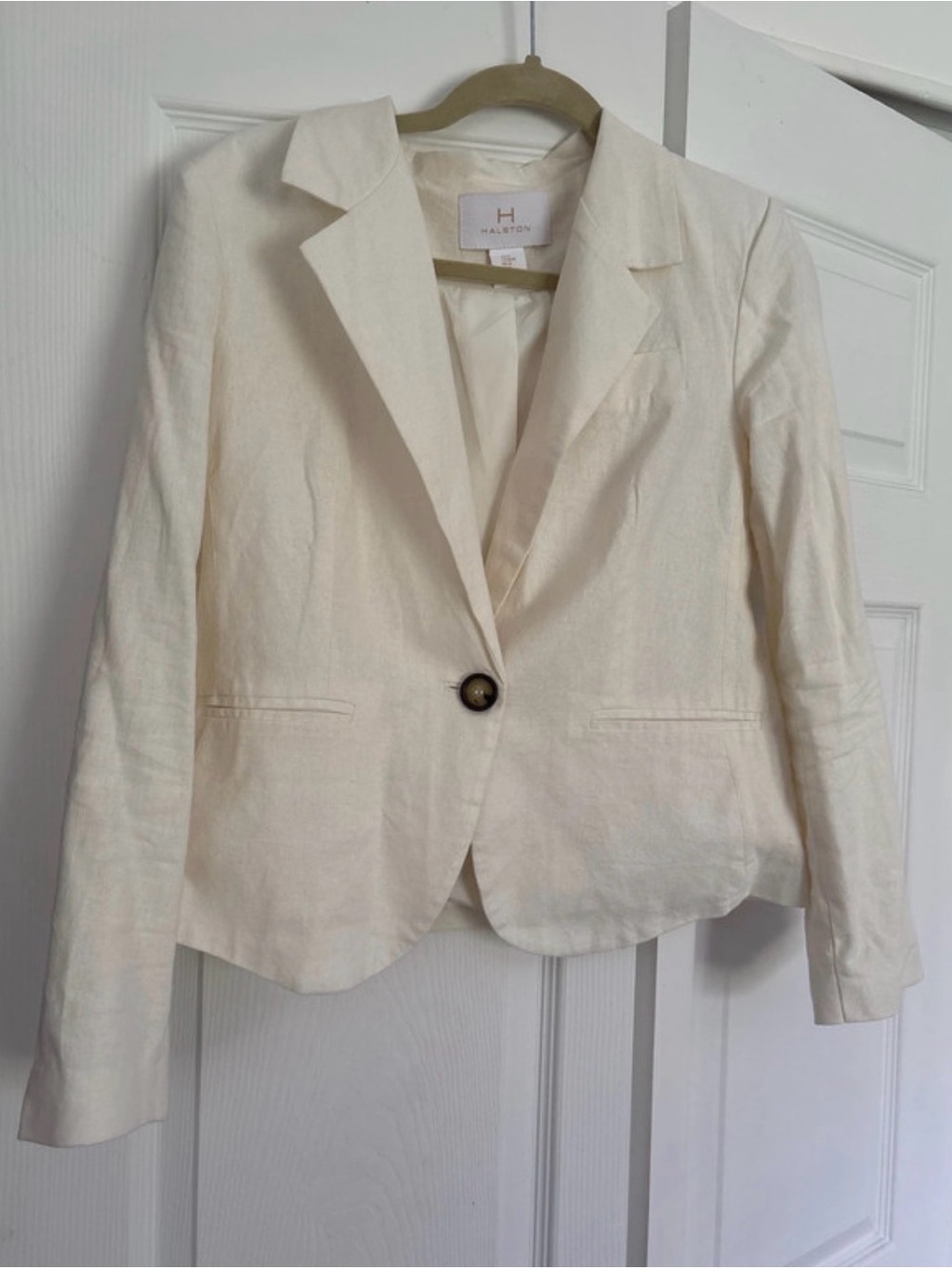Halston Cream Single-Button Linen Blazer